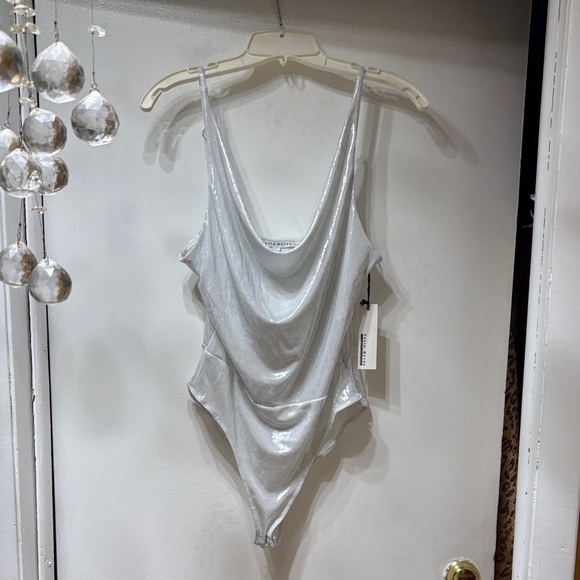 Haute Monde Silver Shimmer Chemise - Picture 1 of 2